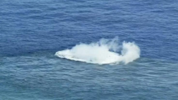 Έκρηξη ηφαιστείου κάτω από το νερό – Δείτε τι συμβαίνει στην επιφάνεια του ωκεανού [vid]